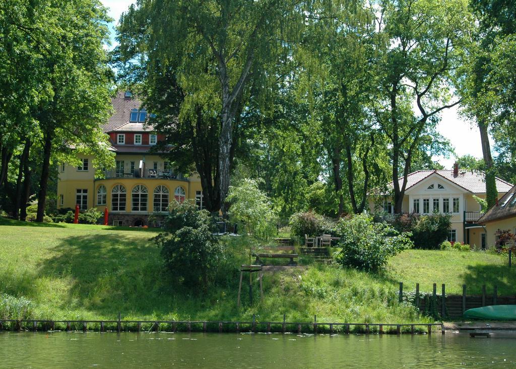 Landhaus Himmelpfort Am See Fürstenberg-Havel Exteriör bild